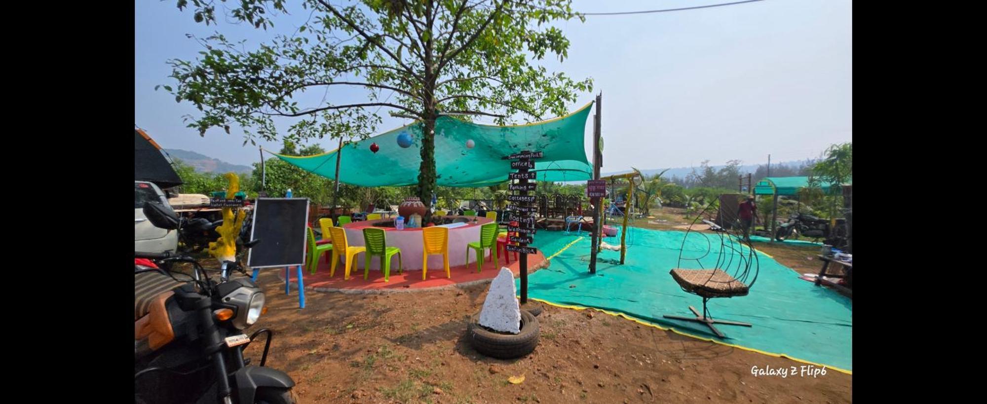 Harihareshwar Sea Touch Beach Resort מראה חיצוני תמונה